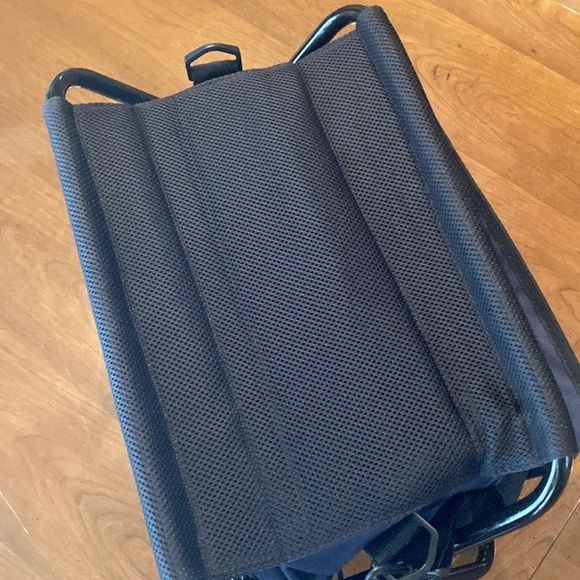 NWOT Cooler Seat - holds up to 220 lb. - Picture 6 of 16